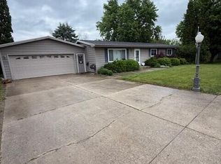 409 Arthur Dr, Roland, IA 50236