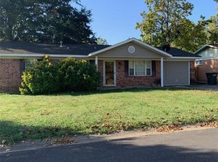 2 E Interstate Cir, Sallisaw, OK 74955