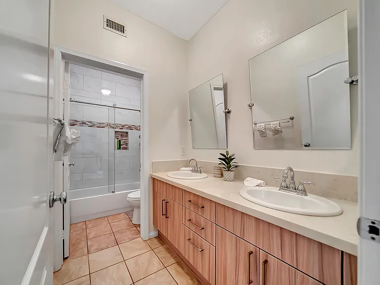 19301 Lavi Ct — Photo 20