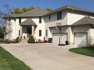 1007 Park Way, Norfolk, NE 68701