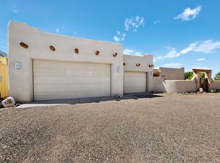 8 Palomar Rd, Placitas, NM 87043