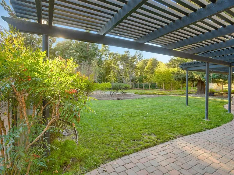 4024 Amaranta Ave — Photo 14