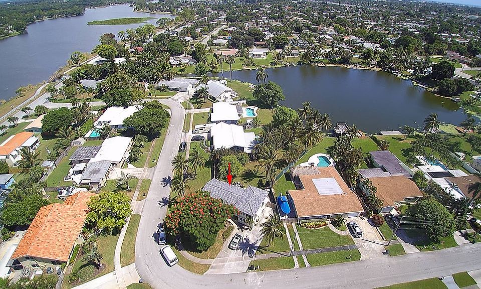1st image of 1414 Lake Bass Dr