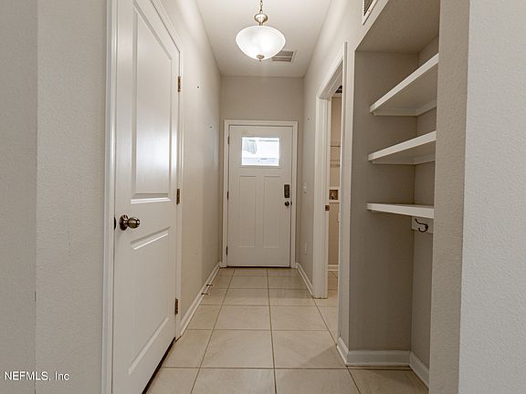 5th image of 13804 HARLOWTON Avenue