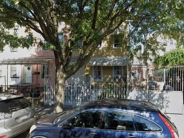 545 Logan St, Brooklyn, NY 11208