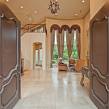 2nd image of 5328 Spicewood Ln