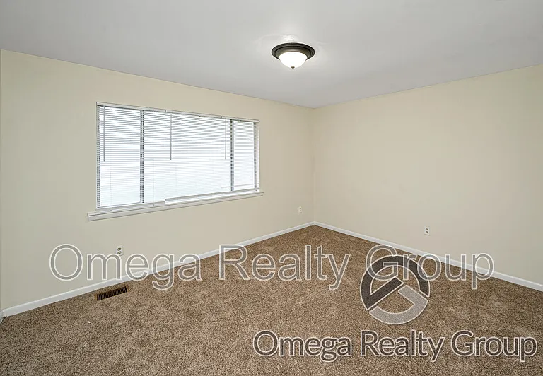 208 Rolling Mill St #8 — Photo 14