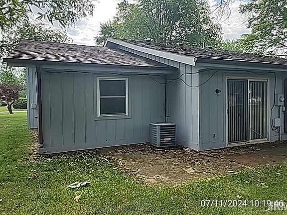 3rd image of 2633 Northwood Dr