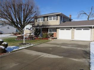 44 Holly Dr, Parlin, NJ 08859