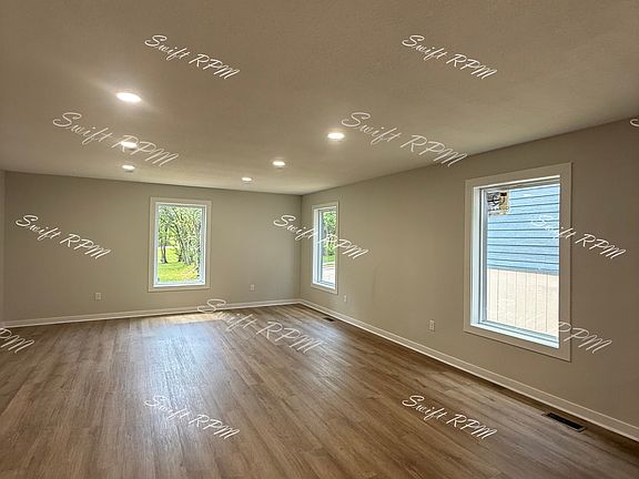 4th image of 1034 Oakland Ave #1