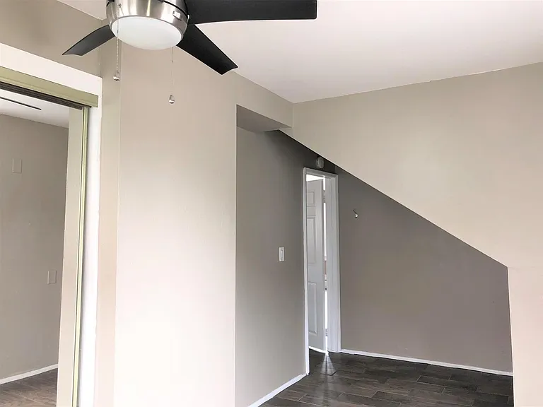 915 Lime Ave #0 — Photo 4