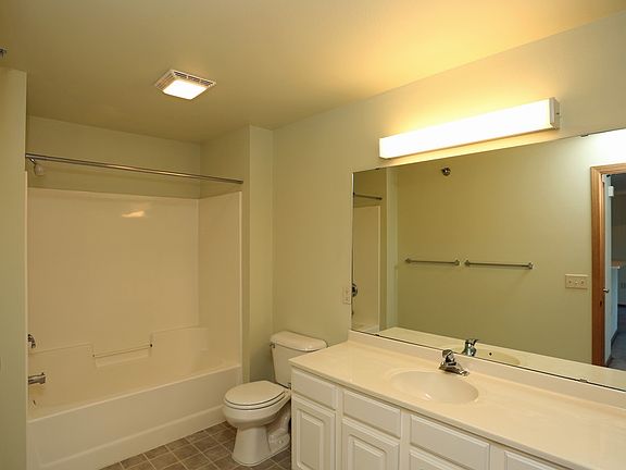 4th image of 200 Prairie Heights Dr APT 308