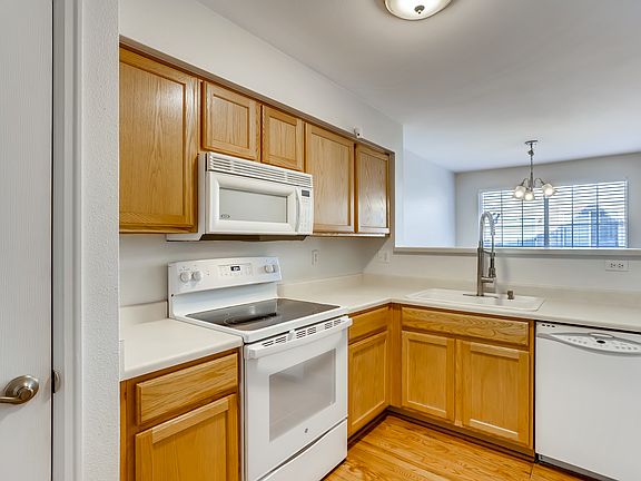 4th image of 1267 W 112th Ave Unit C