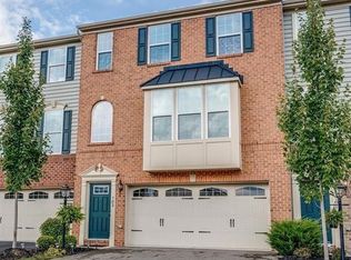702 Pointe View Dr, Mars, PA 16046