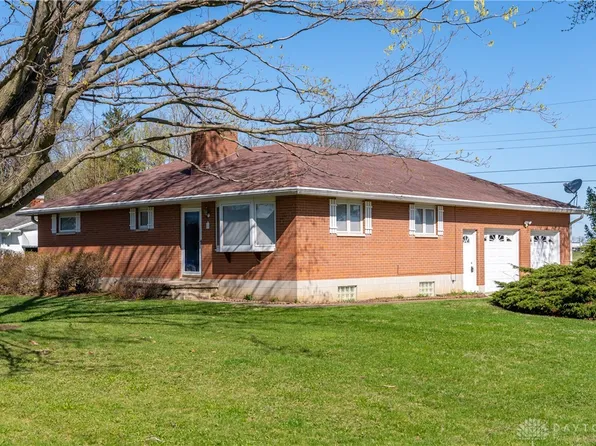 11 Greeneview Dr, Jamestown, OH 45335