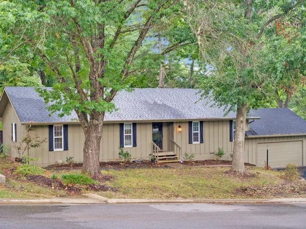 1200 E Summerhill Street, Ozark, MO 65721