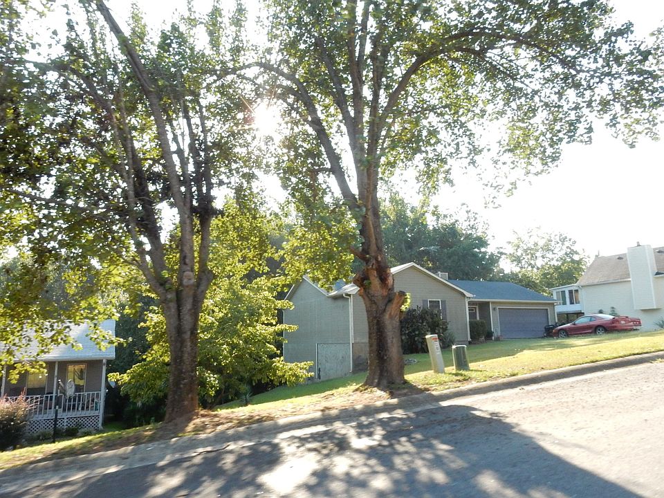 2nd image of 7286 Amanda Ct