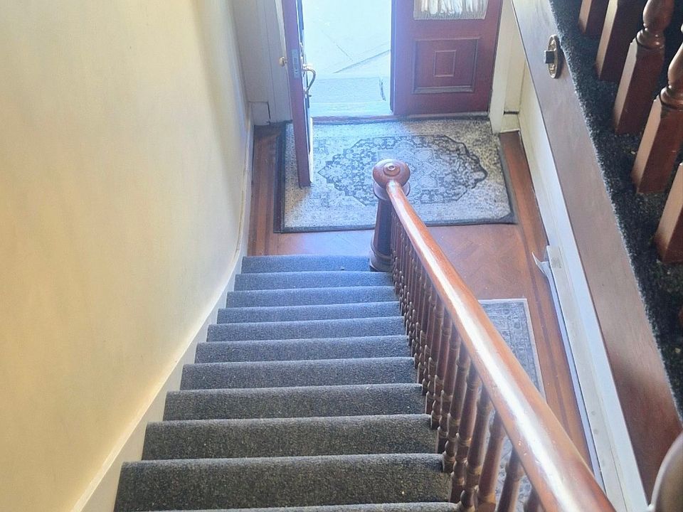 1st image of 162 Dorchester St #2