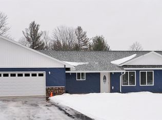 2221 Nancy Kay Ave, Interlochen, MI 49643