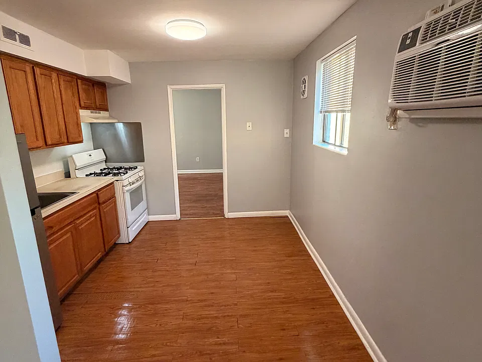 7312 Rockwell Ave #9