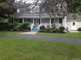 6941 Errick Rd, North Tonawanda, NY 14120