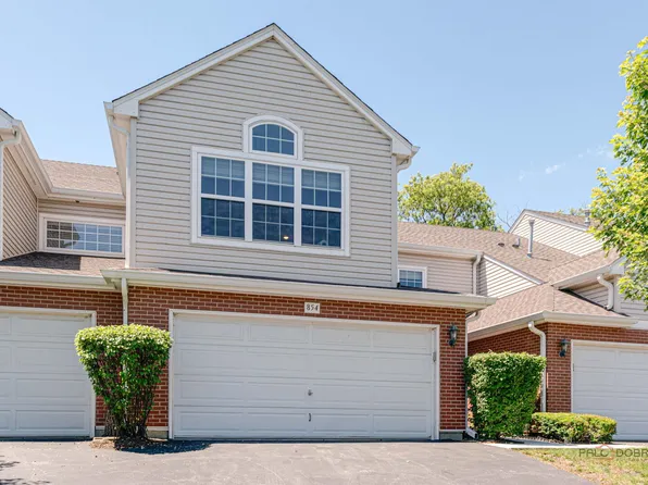854 Old Checker Rd, Buffalo Grove, IL 60089
