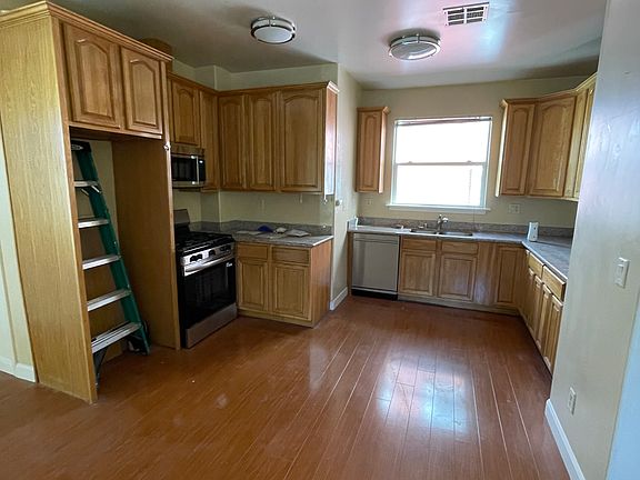 5th image of 2025 9th St