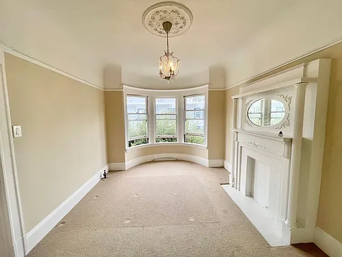 Charming! Duboce Top Floor 3br/1ba. Sunlight Galore! Progressive Photo 1