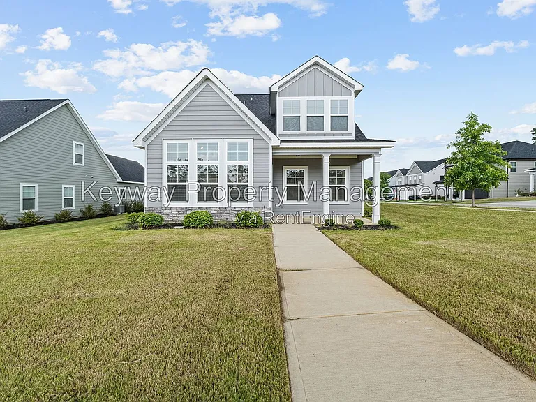 904 Sandpiper Xing — Photo 1