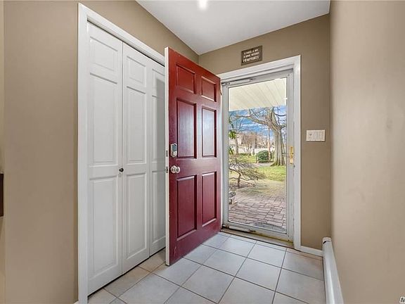2nd image of 37 Gildare Dr