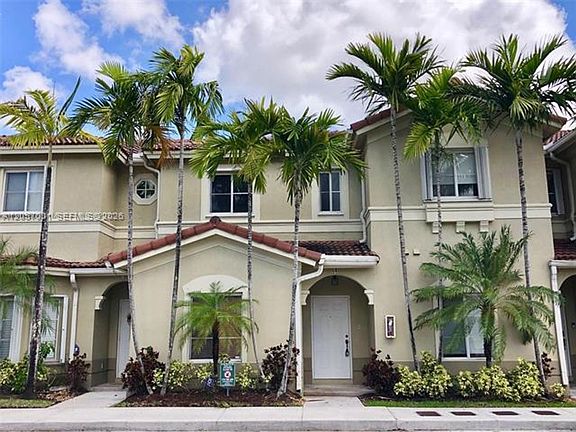 3rd image of 8527 NW 108th Ave #Townhouse 4-41