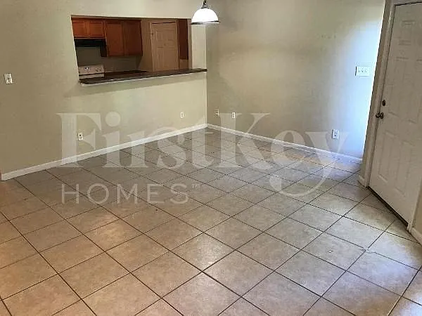 2920 La Estancia Ln — Photo 3