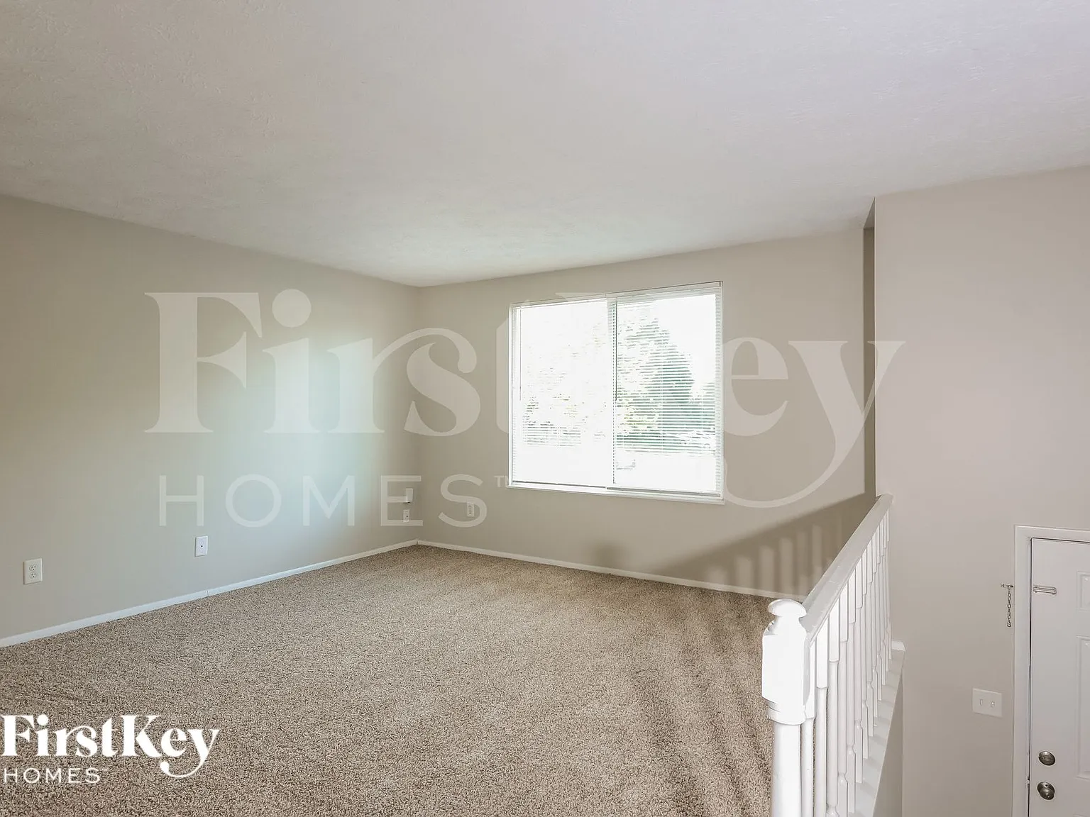 5 bed, 3.0 bath, 1988 sqft, $2,165 — Photo 2