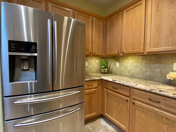 4th image of 2271 S Pecan Vista Dr