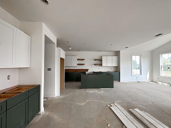 2nd image of 204 Krauss Dr
