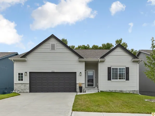 8012 N 86th Ave, Omaha, NE 68122