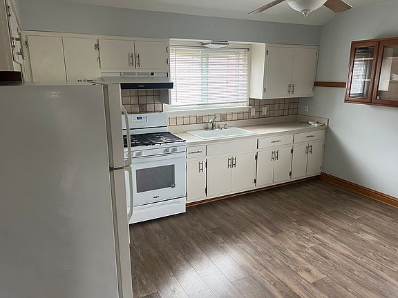 4th image of 4033 S Kansas Ave #A