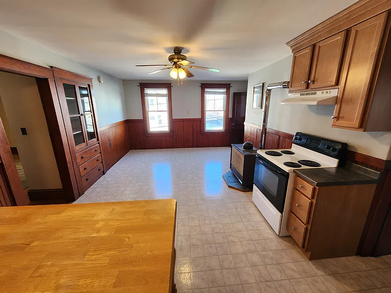 152 Maple St #2-N — Photo 5
