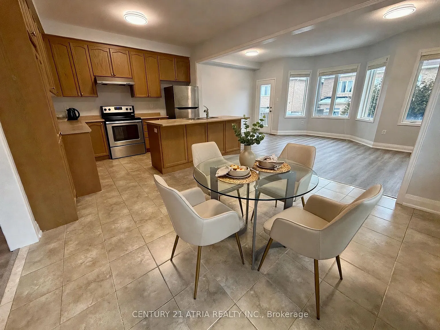 4 bed, $3,400 — Photo 3