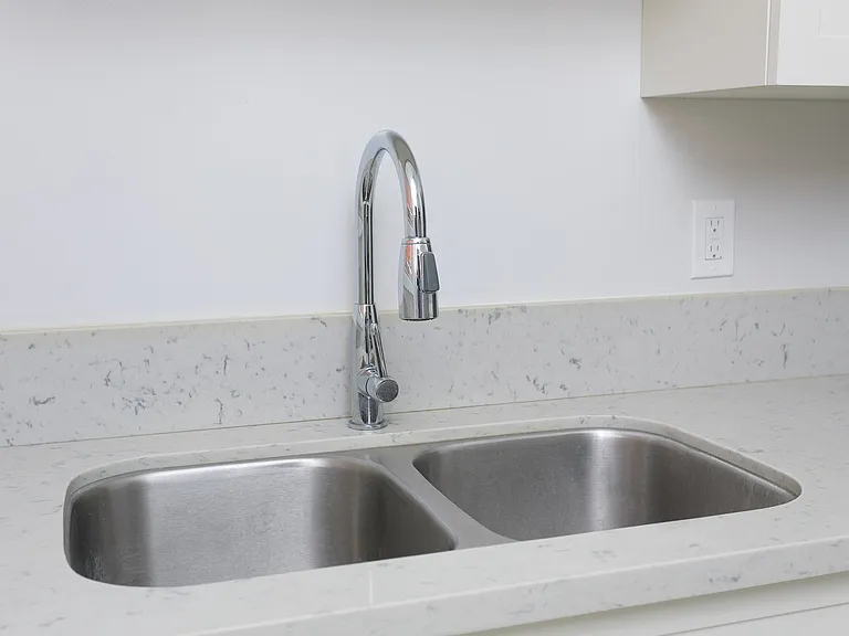 1711 E Ocean Blvd — Photo 13