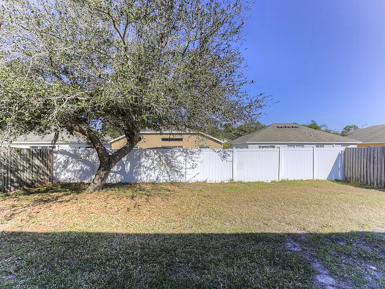 10422 Hunters Haven Blvd — Photo 13