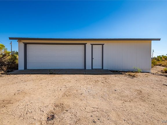 3rd image of 8590 E Las Vegas Drive