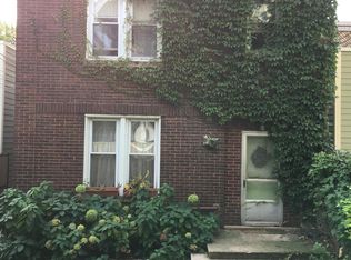 1913 W Cornelia Ave, Chicago, IL 60657