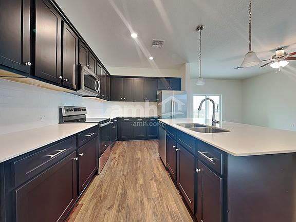 3rd image of 33906 Thyme Dr