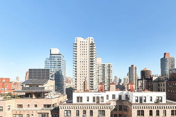 Sold by Sotheby's International Realty | media 26