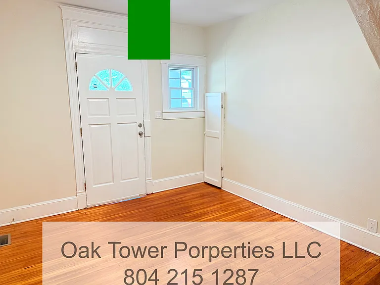 3301 Main St #B — Photo 3