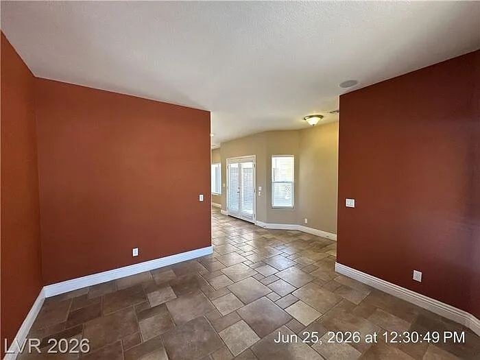 8103 Cheerful Valley Ave — Photo 7