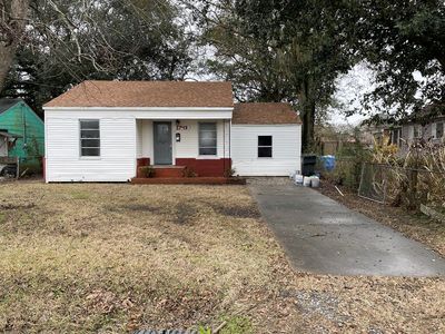2743 Montrose Ave, Groves, TX, 77619