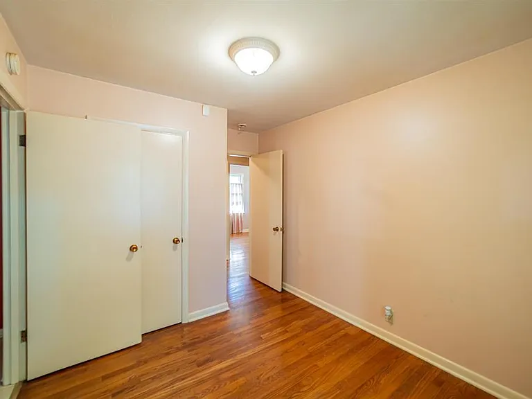 3015 Madison St — Photo 9