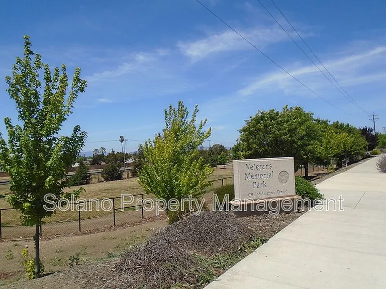 2401 Broadway St #107 — Photo 16